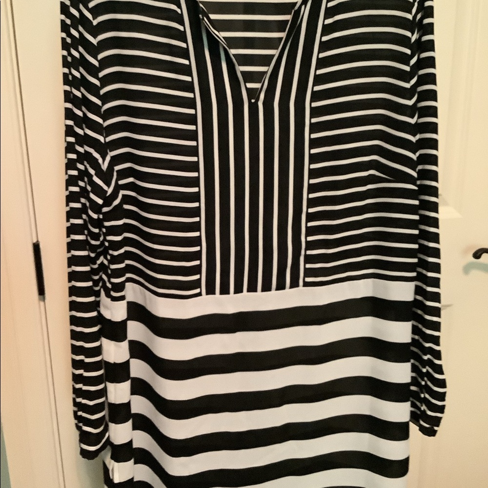 Chico's Striped Tunic Top, size 2 (equiv to US 10-12)